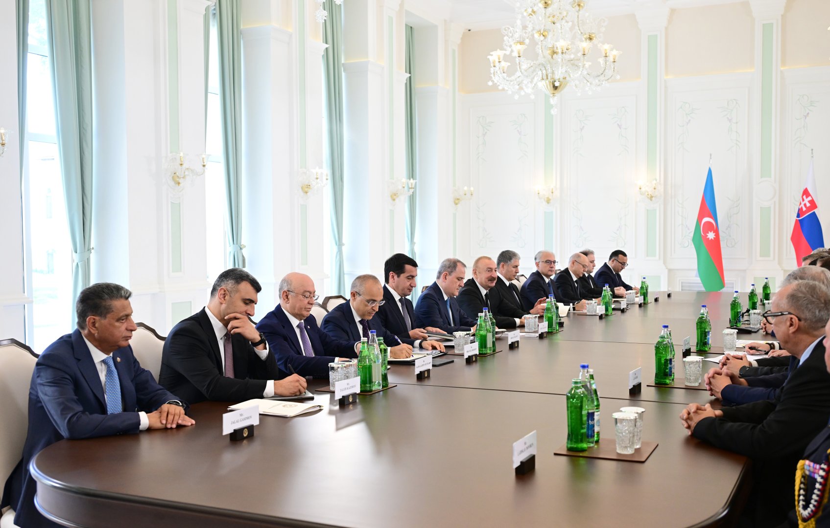 В Шуше состоялась встреча Президента Ильхама Алиева с Президентом Словацкой Республики в расширенном составе (ФОТО)