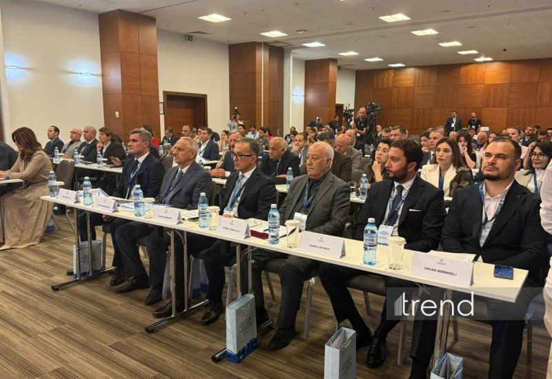 В Гусаре проходит конференция по религиозной тематике в СМИ (ФОТО)
