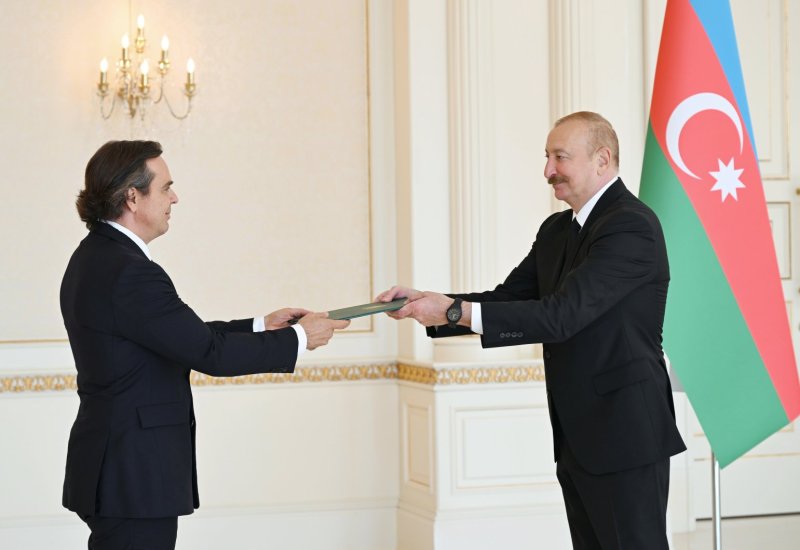 Президент Ильхам Алиев принял верительные грамоты нового посла Бразилии в Азербайджане (ФОТО/ВИДЕО)