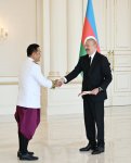 Президент Ильхам Алиев принял верительные грамоты новоназначенного посла Камбоджи в Азербайджане (ФОТО)