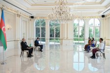 Президент Ильхам Алиев принял верительные грамоты новоназначенного посла Камбоджи в Азербайджане (ФОТО)