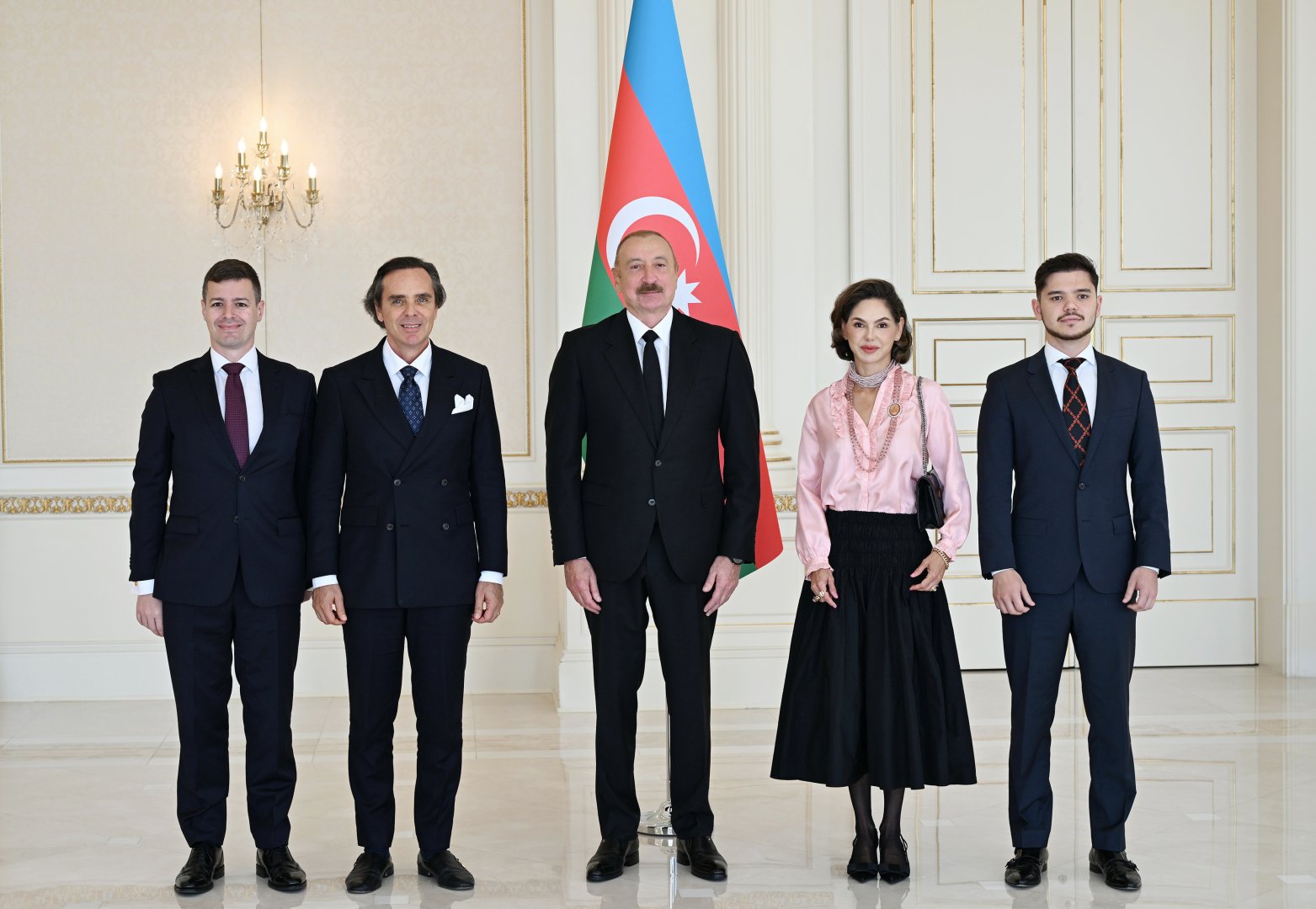 Президент Ильхам Алиев принял верительные грамоты нового посла Бразилии в Азербайджане (ФОТО)