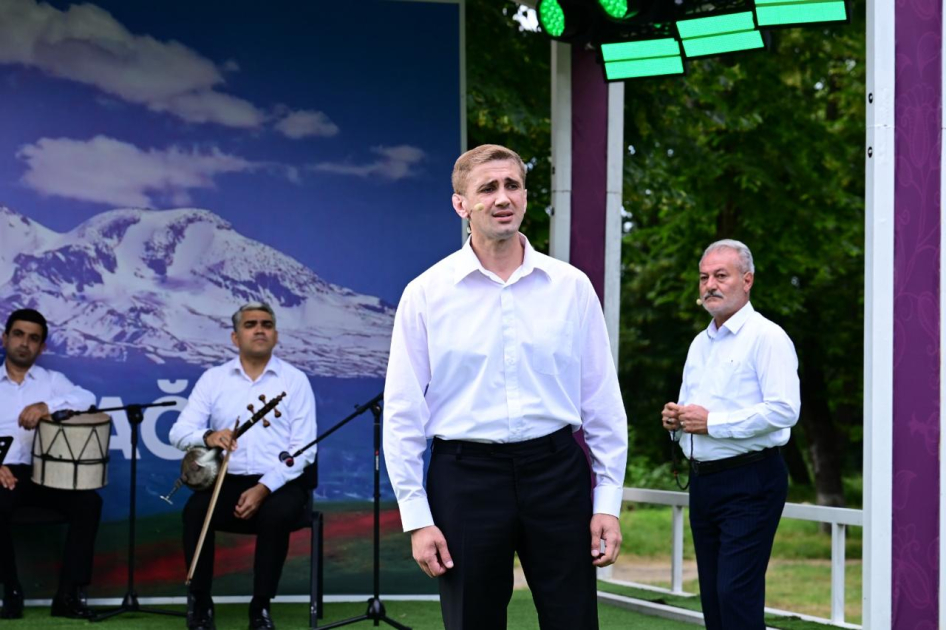 В Шуше представлена музыкально-художественная композиция «Тоска по слову - Гейдарбабая салам» (ФОТО)
