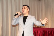 В Баку состоялась церемония награждения театральных деятелей в честь Дня национальной прессы (ФОТО)