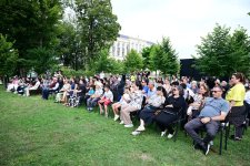 В Шуше прошли Дни поэзии Вагифа: интерактивные вечера, первая библиотека под открытым небом и праздничный концерт (ФОТО)