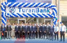 Гянджинский филиал ТуранБанк переехал в новый офис (ФОТО)