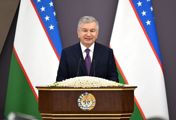 Президент Мирзиёев переориентирует экономическую политику на фоне устойчивого роста