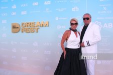 В Баку стартовал Dream Fest 2026 - блеск, музыка и звездные образы на красной дорожке (ФОТО)