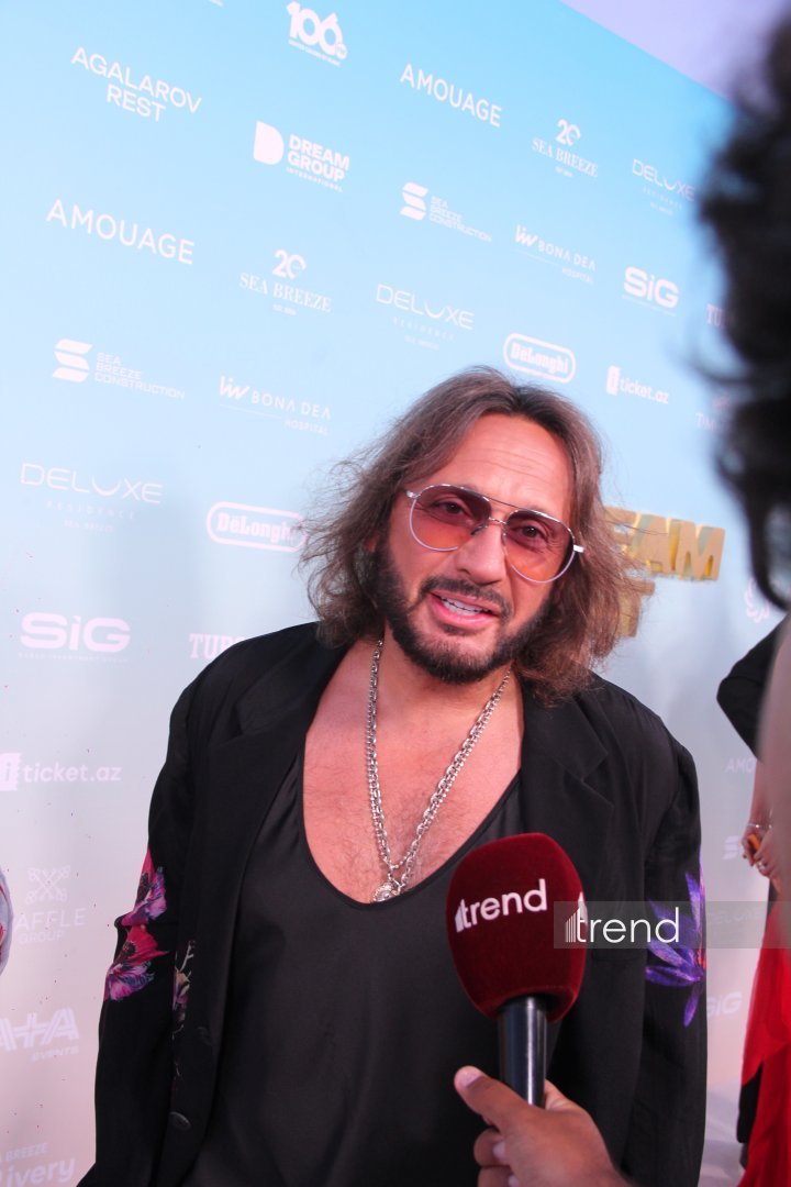 В Баку стартовал Dream Fest 2026 - блеск, музыка и звездные образы на красной дорожке (ФОТО)