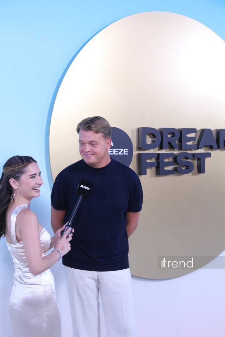В Баку стартовал Dream Fest 2026 - блеск, музыка и звездные образы на красной дорожке (ФОТО)