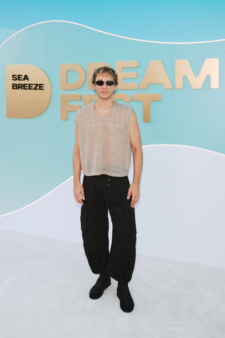 Калейдоскоп ярких эмоций и образов – второй день красной дорожки Dream Fest 2026 в Баку (ФОТО)