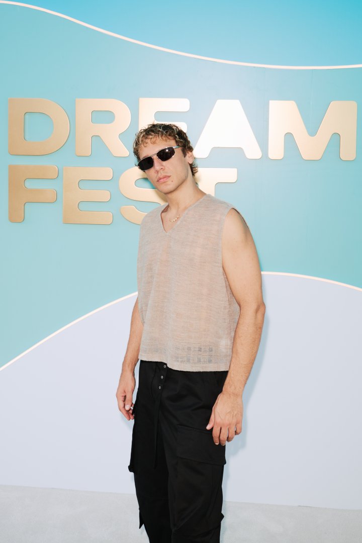 Калейдоскоп ярких эмоций и образов – второй день красной дорожки Dream Fest 2026 в Баку (ФОТО)