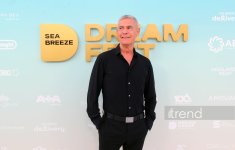Финальный выход звезд на красную дорожку Dream Fest 2026 в Баку (ФОТО)
