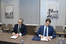Джейхун Байрамов провел обмен мнениями с новым послом Германии (ФОТО)