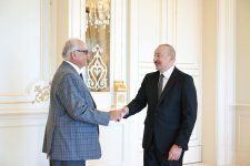 Президент Ильхам Алиев принял президента Объединенного мира борьбы (ФОТО/ВИДЕО)