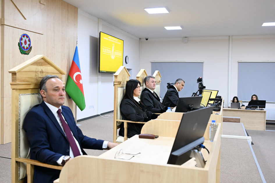 Судебная коллегия Апелляционного суда на заседании по жалобам граждан Армении удалилась на совещание (ФОТО)
