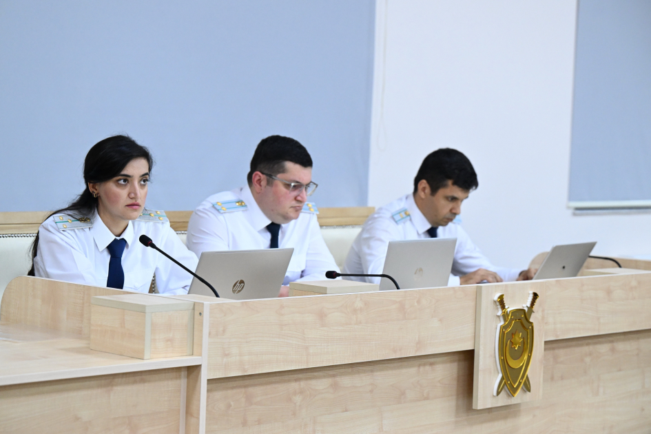 Судебная коллегия Апелляционного суда на заседании по жалобам граждан Армении удалилась на совещание (ФОТО)