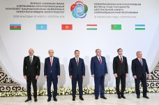 Президент Ильхам Алиев принял участие в неформальной встрече глав государств Азербайджана и стран Центральной Азии в городе Чолпон-Ата (ФОТО)