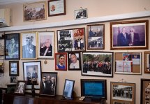 Министр культуры Адиль Керимли посетил корифея национального искусства Тофига Бакиханова (ФОТО)