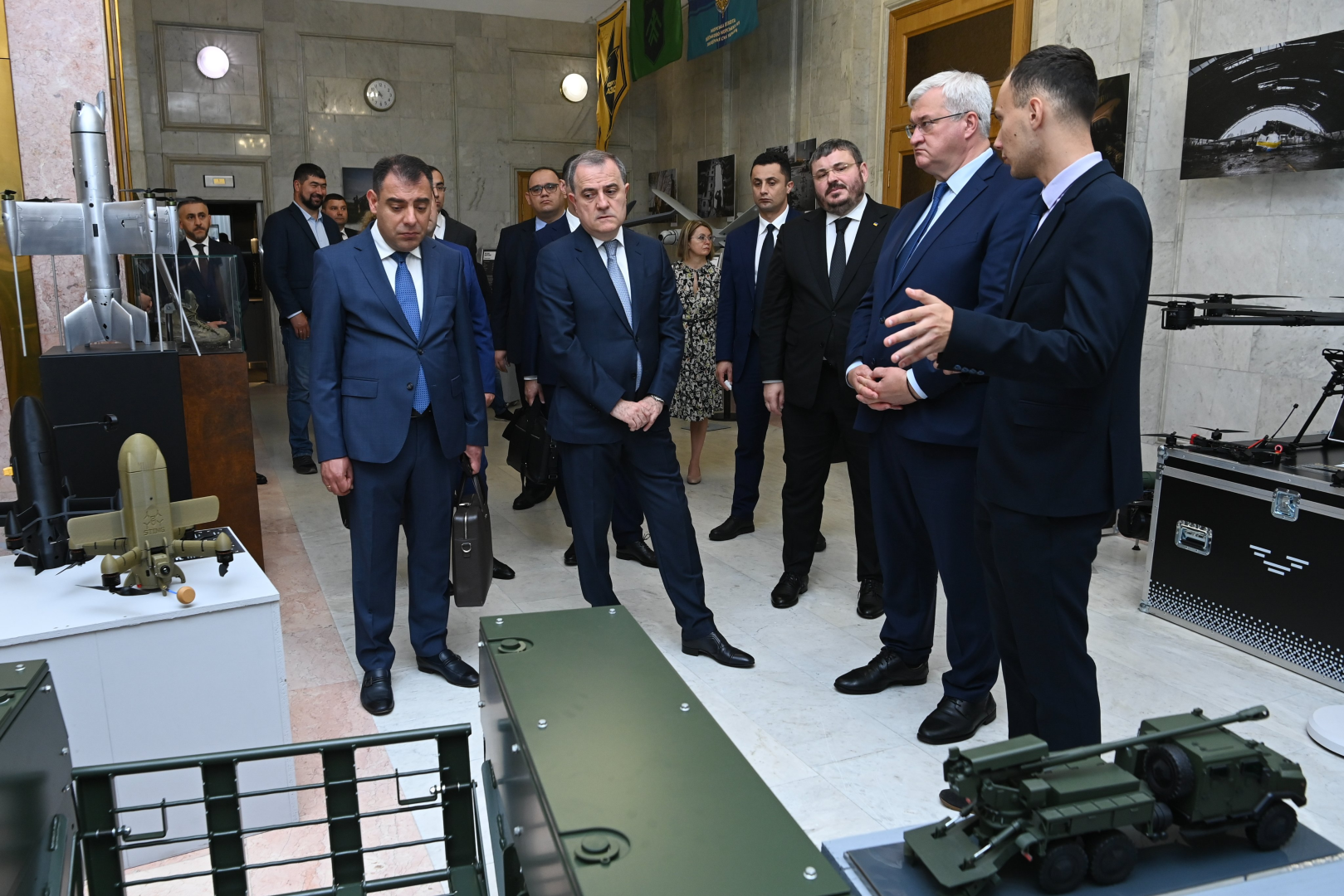 Началась встреча глав МИД Азербайджана и Украины в формате один на один (ФОТО)