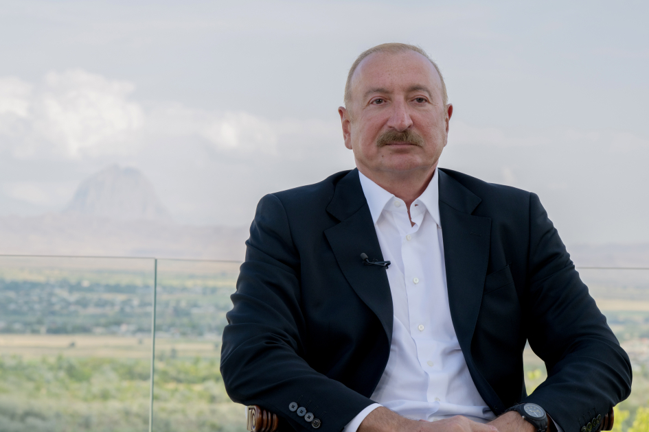 Президент Ильхам Алиев дал интервью Азербайджанскому телевидению в Нахчыване (ФОТО)