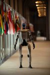 Шоу робота-гуманоида вызвало особый интерес у диаспорской молодежи (ФОТО)