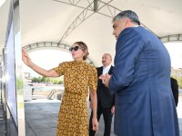 Президент Ильхам Алиев и Первая леди Мехрибан Алиева приняли участие в церемонии закладки фундамента гостиничного комплекса «Нахчыван» (ФОТО)