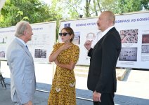 Президент Ильхам Алиев и Первая леди Мехрибан Алиева ознакомились с реставрационными работами, проведенными в гробнице Момины Хатун в мавзолее "Момина Хатун" в Нахчыване (ФОТО)