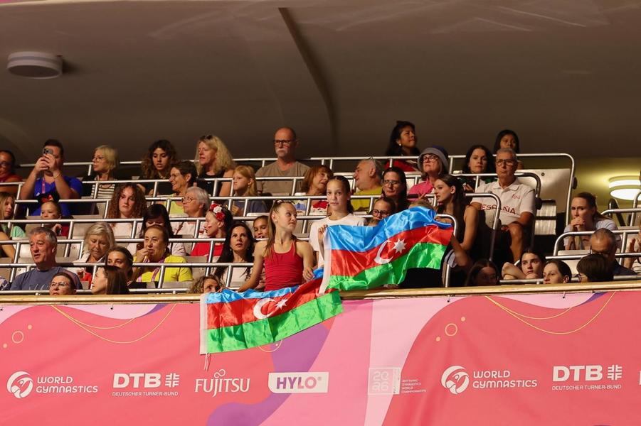 Азербайджанская гимнастка на чемпионате мира (ФОТО)