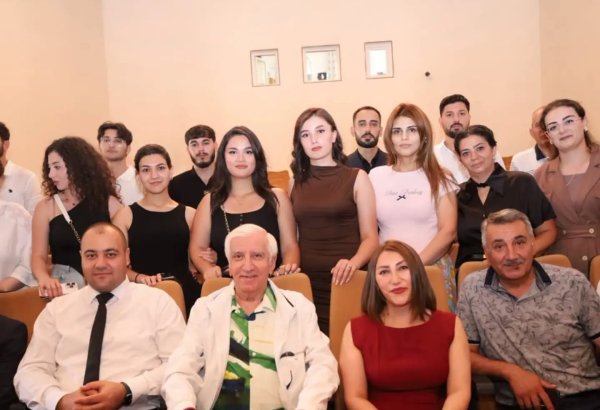 За кулисами сцены - Ильхам Намиг Кямал поделился секретами профессии с нахчыванскими актерами (ФОТО)