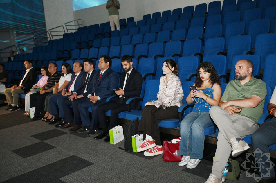 Азербайджанским журналистам в IT Park Uzbekistan была представлена цифровая экосистема страны (ФОТО)