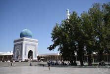 Азербайджанские журналисты посетили туристический комплекс Имама аль-Бухари близ Самарканда (ФОТО)