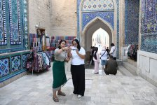 Азербайджанские журналисты посетили мемориальный комплекс Шахи-Зинда в Самарканде (ФОТО)