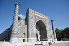 Три медресе — одна история: азербайджанские журналисты посетили Регистан (ФОТО/ВИДЕО)