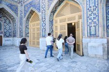 Три медресе — одна история: азербайджанские журналисты посетили Регистан (ФОТО/ВИДЕО)