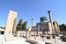 В Самарканде азербайджанские журналисты прикоснулись к истории династии Тимуридов (ФОТО)