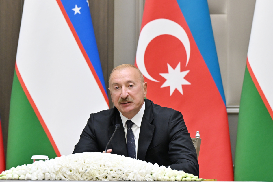 Президент Ильхам Алиев и Президент Шавкат Мирзиёев выступили с заявлениями для прессы (ФОТО/ВИДЕО)