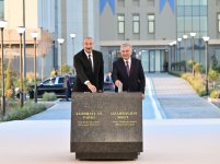 Президент Ильхам Алиев и Президент Шавкат Мирзиёев заложили фундамент парка «Азербайджан» в городе Новый Ташкент (ФОТО)