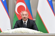 Президент Ильхам Алиев и Президент Шавкат Мирзиёев выступили с заявлениями для прессы (ФОТО/ВИДЕО)