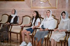 Первая леди Мехрибан Алиева и Лейла Алиева ознакомились с Центром исламской цивилизации в Ташкенте (ФОТО)