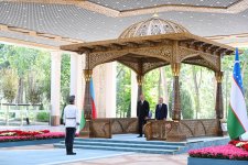 В Ташкенте состоялась церемония официальной встречи Президента Ильхама Алиева (ФОТО)