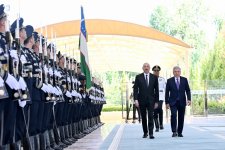В Ташкенте состоялась церемония официальной встречи Президента Ильхама Алиева (ФОТО)
