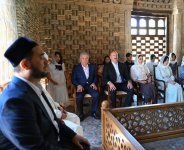 Президенты и первые леди Азербайджана и Узбекистана ознакомились с Мавзолеем Исмаила Самани в Бухаре (ФОТО/ВИДЕО)
