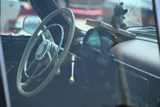 На бульваре проходит выставка классических автомобилей (ФОТО)