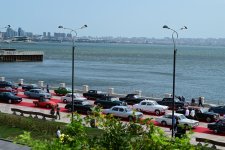 На бульваре проходит выставка классических автомобилей (ФОТО)