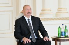 Президент Ильхам Алиев принял новоназначенного резидента-координатора ООН в Азербайджане (ФОТО/ВИДЕО)