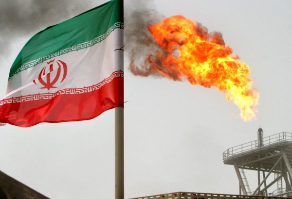В Иране ожидают роста нефтедобычи после ввода центра "Азадеган"