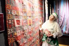 В Алматы открылась выставка "Дыхание времени в народном искусстве", посвященная 120-летию Лятифа Керимова (ФОТО)