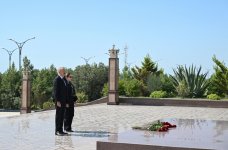 Президент Ильхам Алиев и Первая леди Мехрибан Алиева посетили Военно-морские силы (ФОТО)