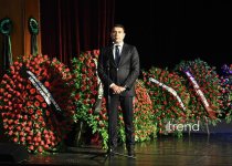 Баку прощается с Александром Шаровским - последние аплодисменты выдающемуся Мастеру и Личности (ФОТО)